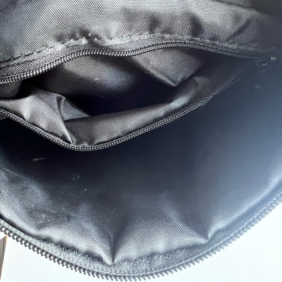 BLACK LEATHER CROSSBODY MESSENGER BAG MADE IN ITALY - Picture 8 of 11